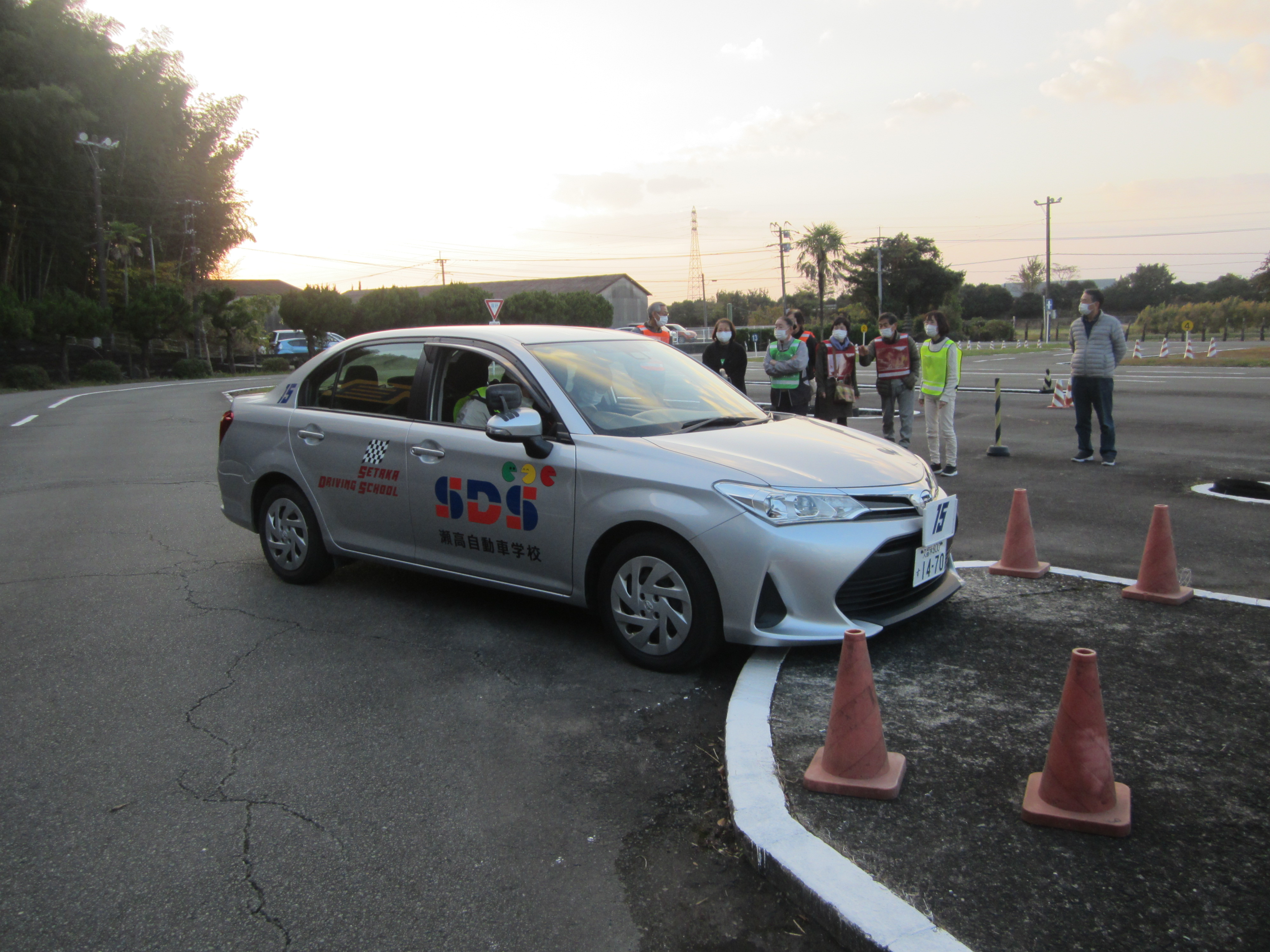 運転席からの死角を確認