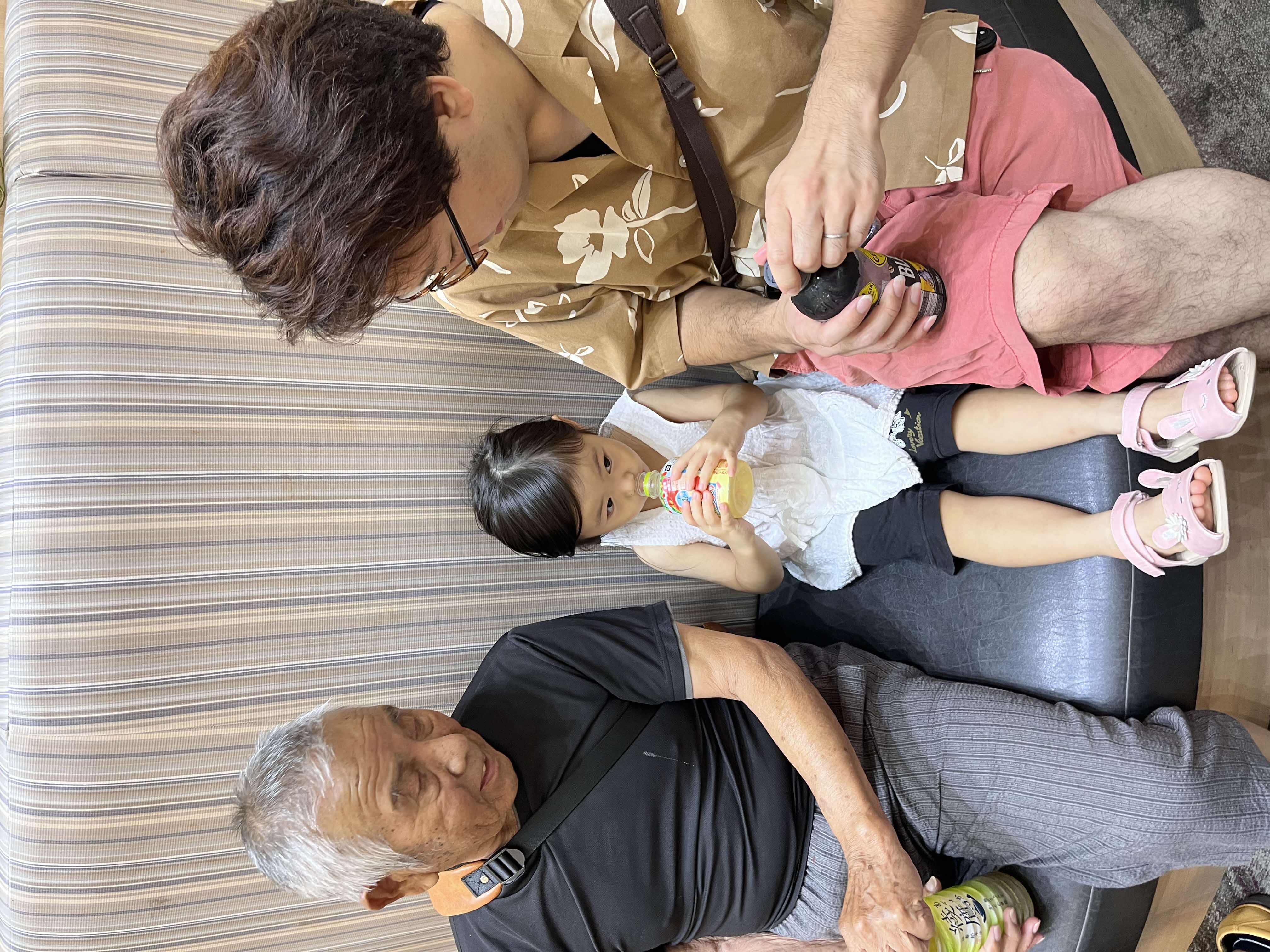 入選　パパとひいじーじと一休みの画像