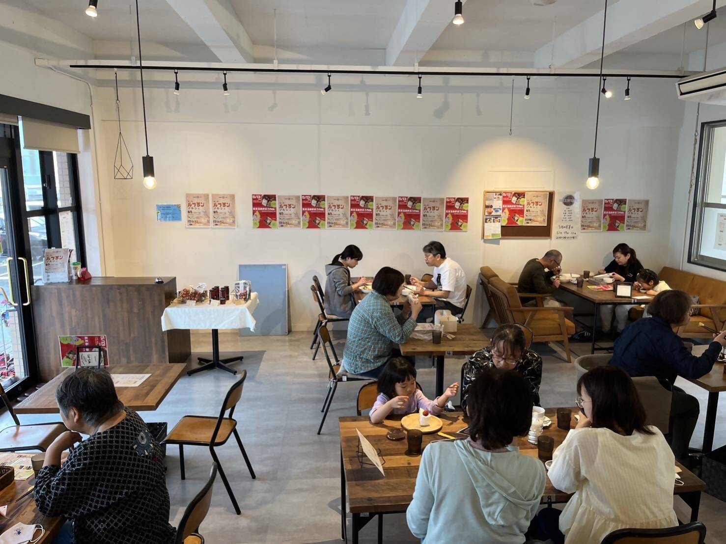 cafe.jpg