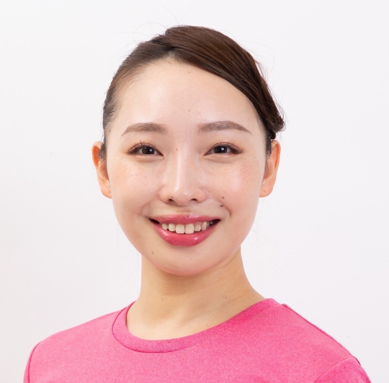 舘野 伶奈 先生